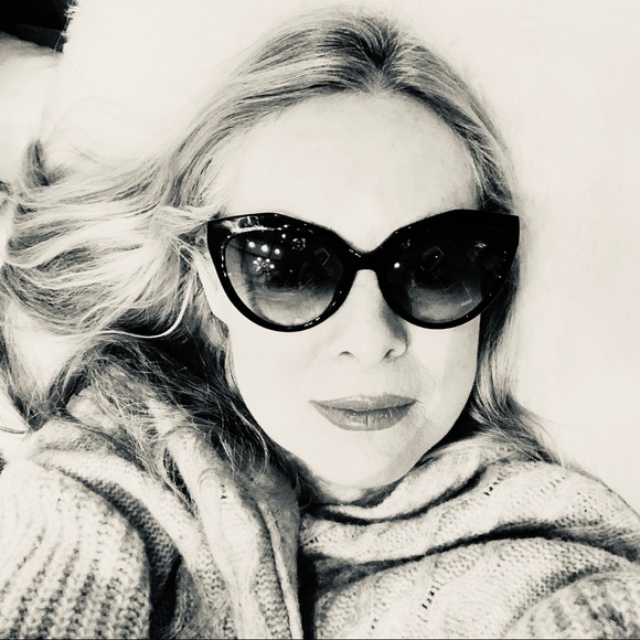 GORGEOUS BALENZIAGA Sunglasses new never worn Italian - Picture 9 of 16